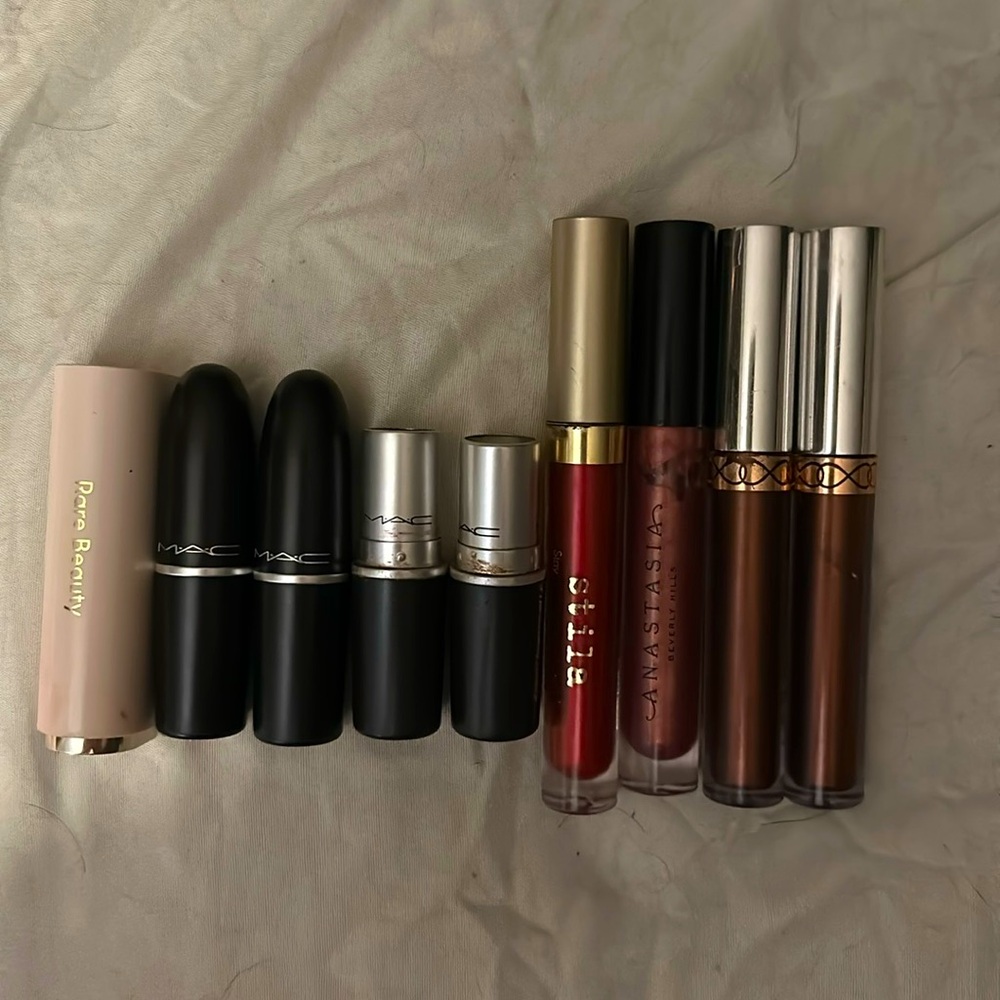 Lot of used/new Name Brand cosmetics - MAC-Tom Ford-Stila & Anastasia of BH